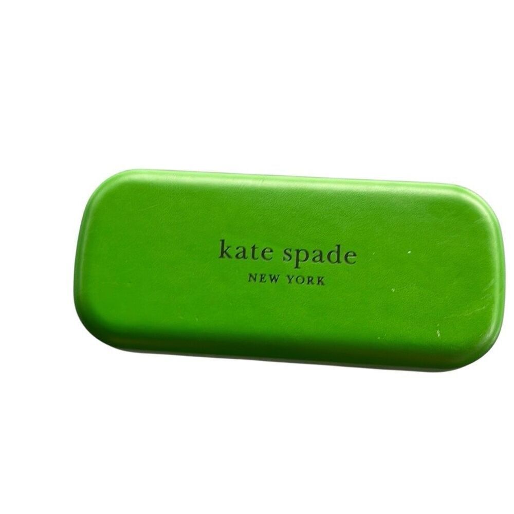 Kate Spade eyeglass case very good condition. Super cute.